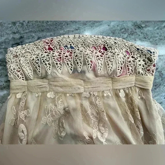 NWT Anthropologie Zehavale Women’s Beige Lace Floral Strapless Dress - Size 8 - Picture 10 of 13